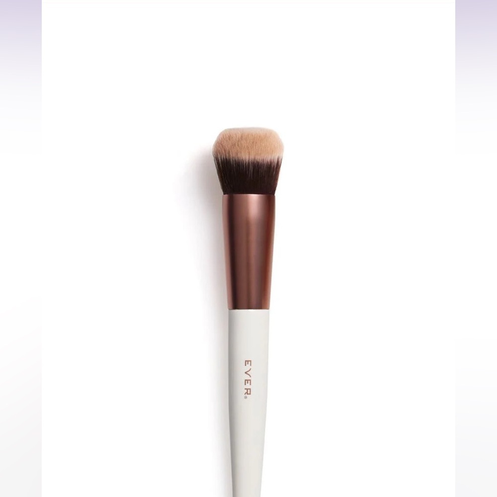 Ever Foundation brush